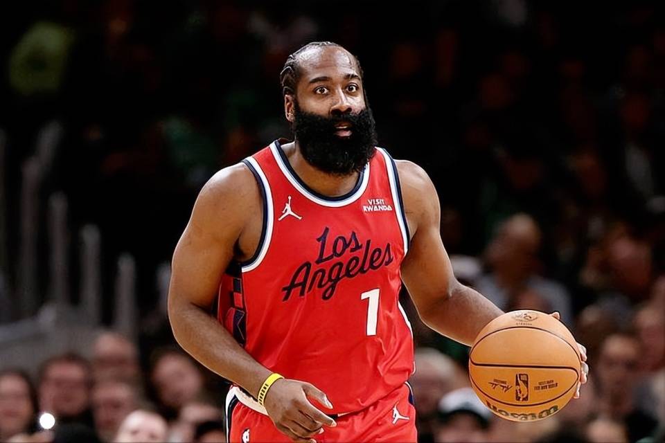 关于这也行？哈登在中国队比赛中突破纪录集结日莱比锡备战德甲，浙江队复出首秀备战全明星赛的信息华体会